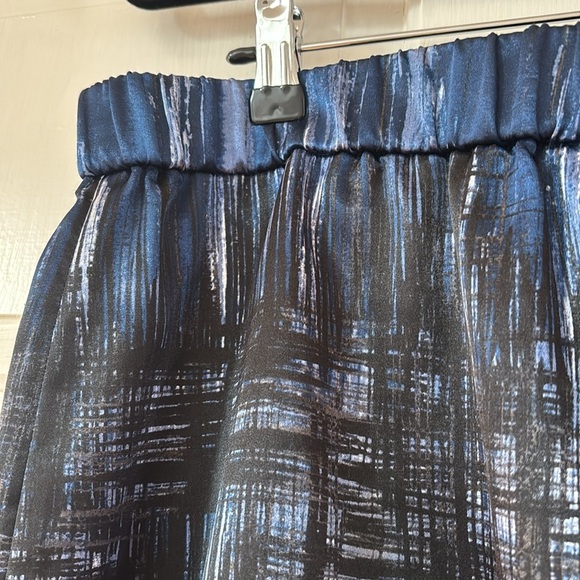 Chico’s Size 2 Abstract Cross Hatch Print Knee‎ Length Skirt Chicos Size Large - Picture 10 of 10